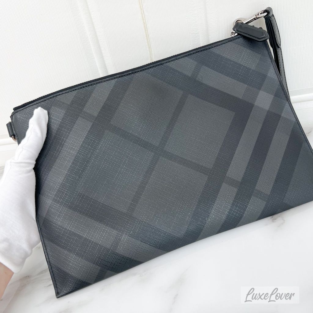 Burberry London Check Edition Men's Clutch