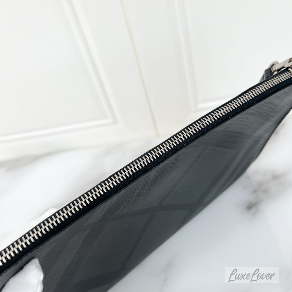 Burberry London Check Edition Men's Clutch