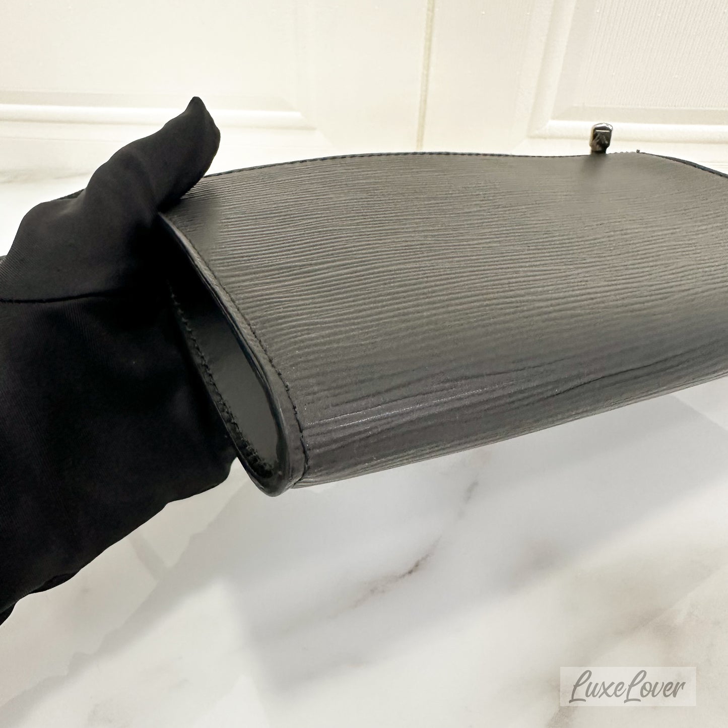 LV Black Epi Leather Pochette SHW