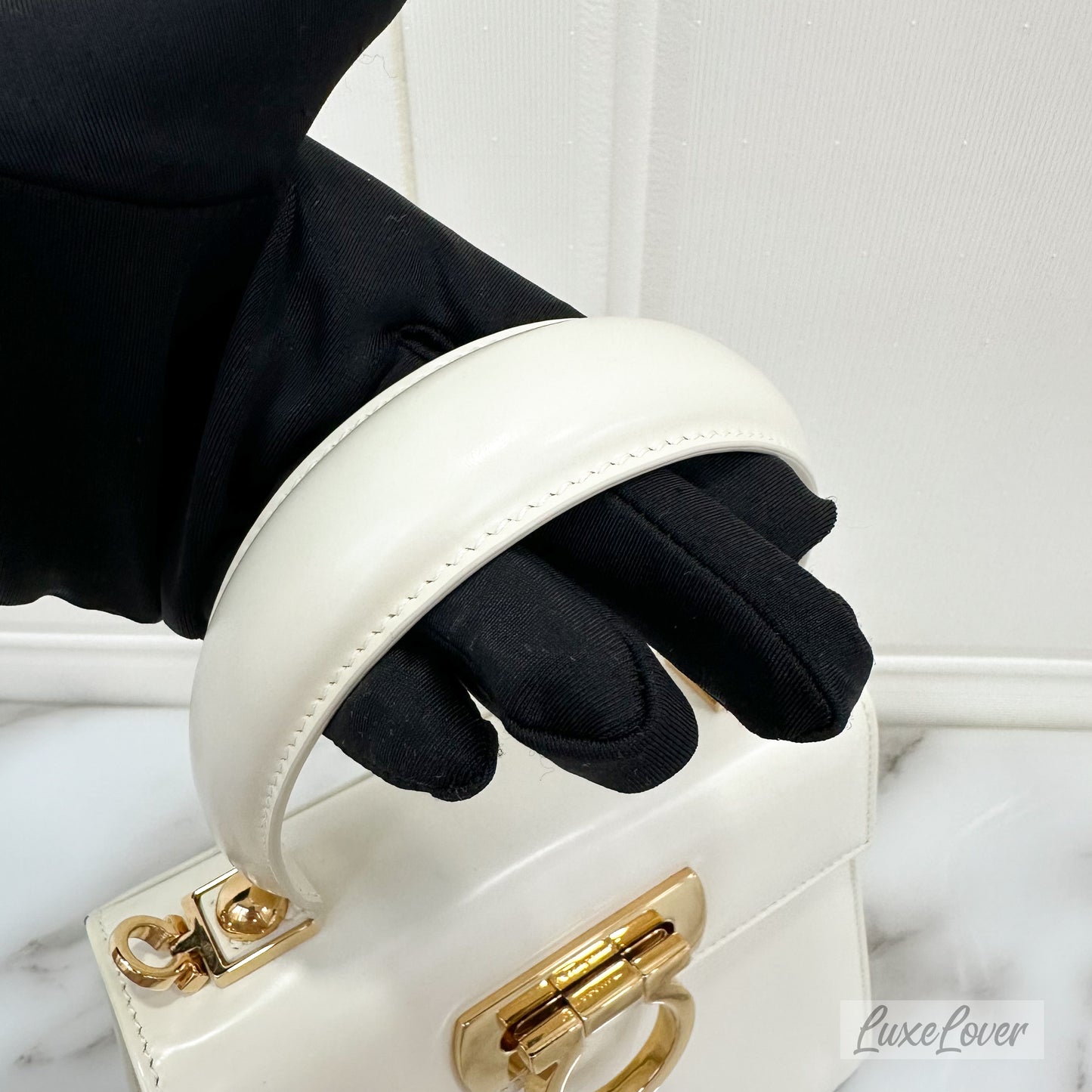 (PayNow $1090 ) Salvatore Ferragomo Iconic Top Handle (S) in Cream White GHW