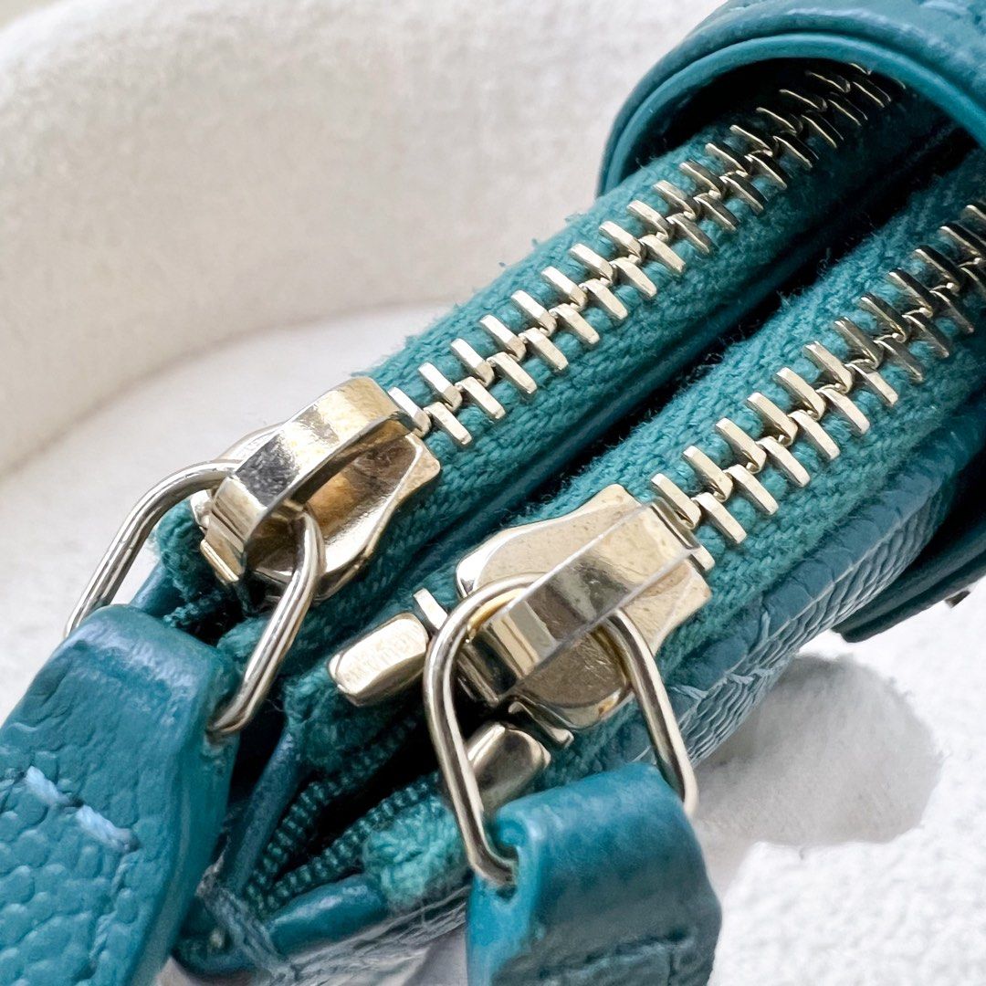 (PayNow$690) Chanel Bifold Wallet in Teal Green Caviar