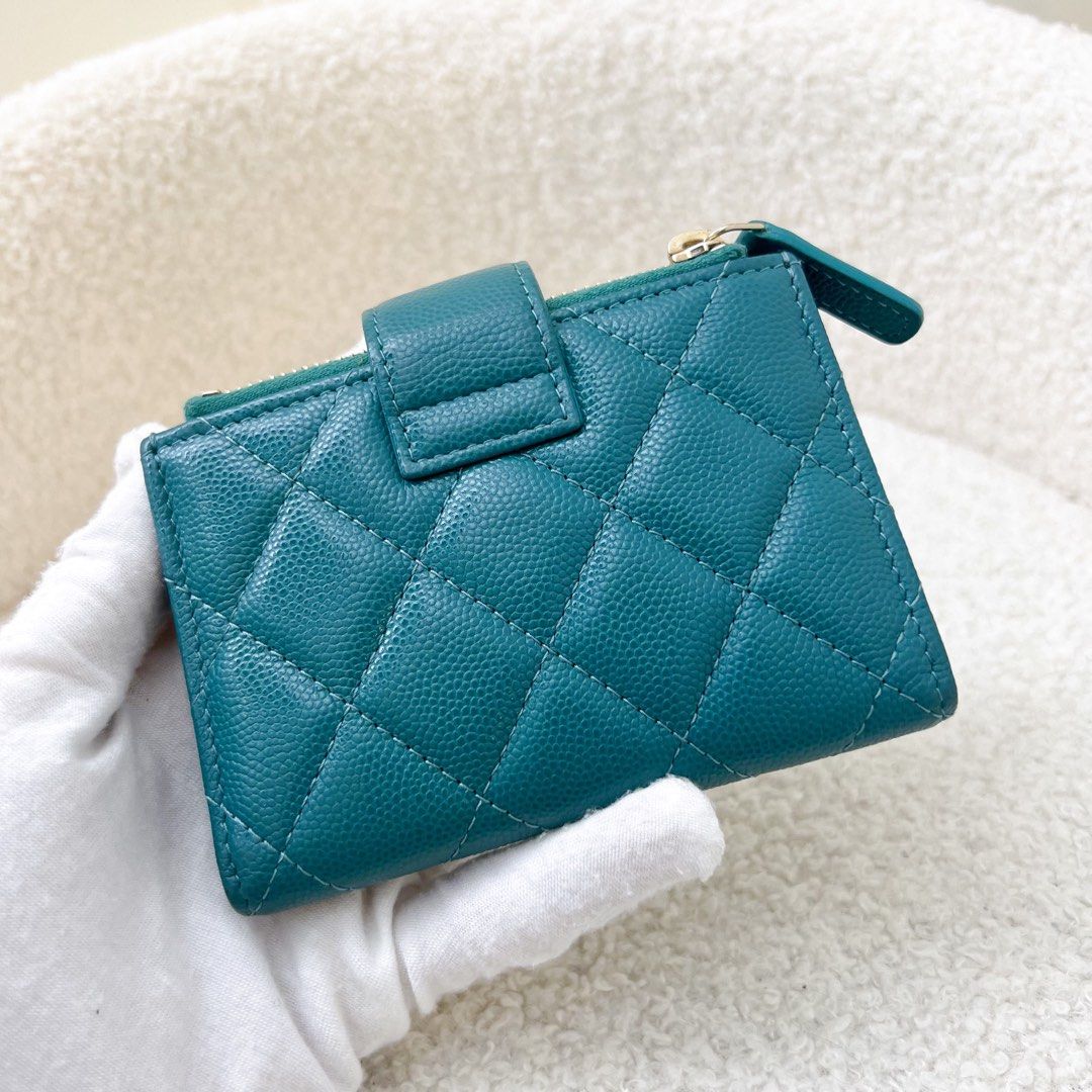 (PayNow$690) Chanel Bifold Wallet in Teal Green Caviar
