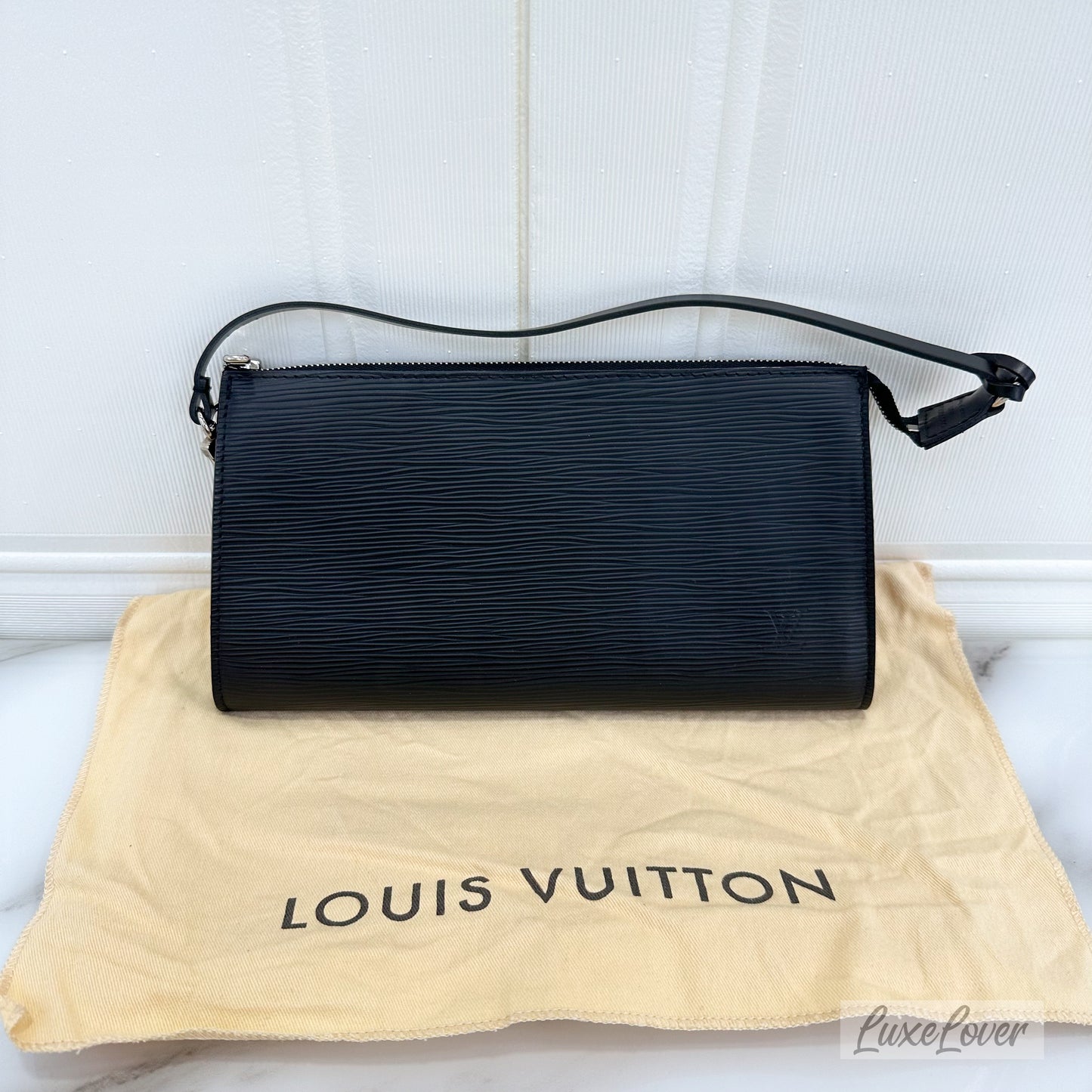 LV Black Epi Leather Pochette SHW