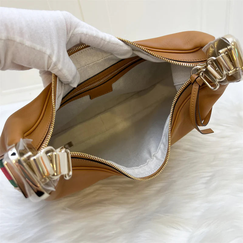 (PayNow$1090) Gucci Hobo Bag in Camel Leather and GHW