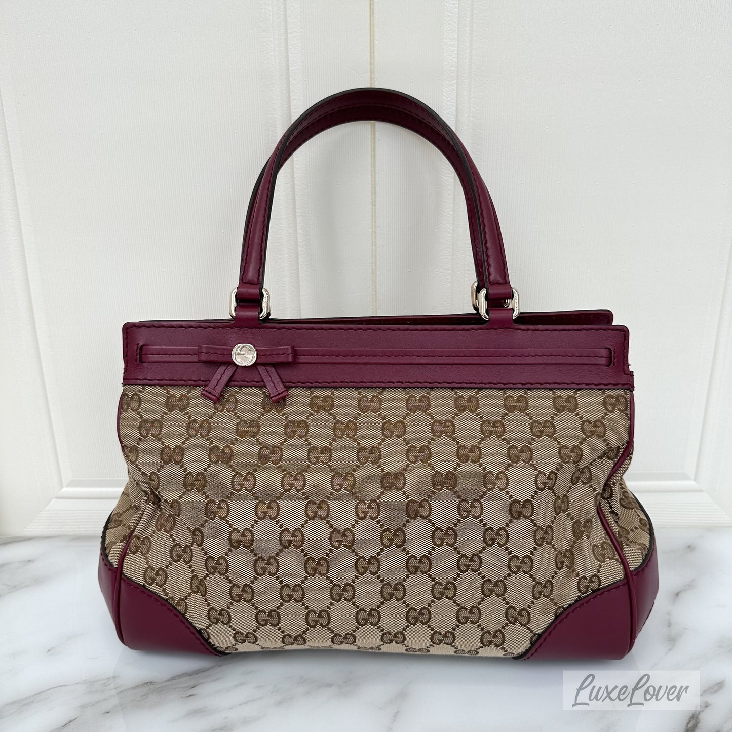 Gucci Tote in GG Supreme Canvas with Burgundy Leather Trim