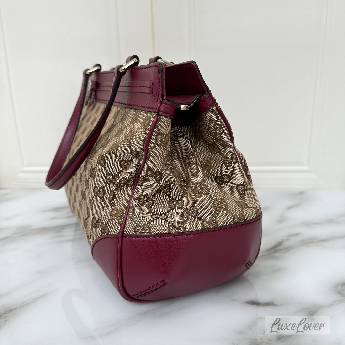 Gucci Tote in GG Supreme Canvas with Burgundy Leather Trim