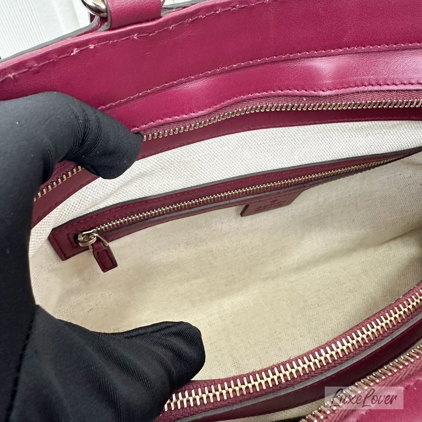 Gucci Tote in GG Supreme Canvas with Burgundy Leather Trim