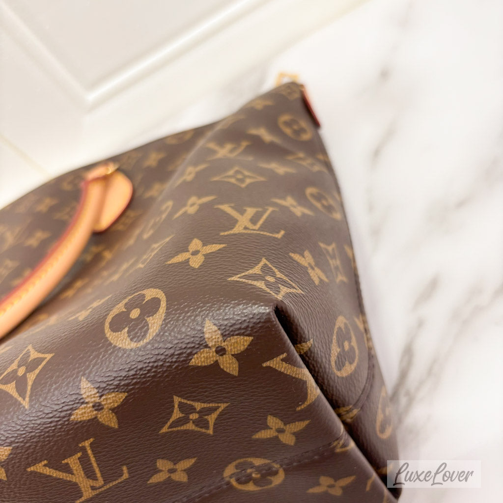 (Paynow: $1890) LV Boetie MM in Monogram Canvas and GHW