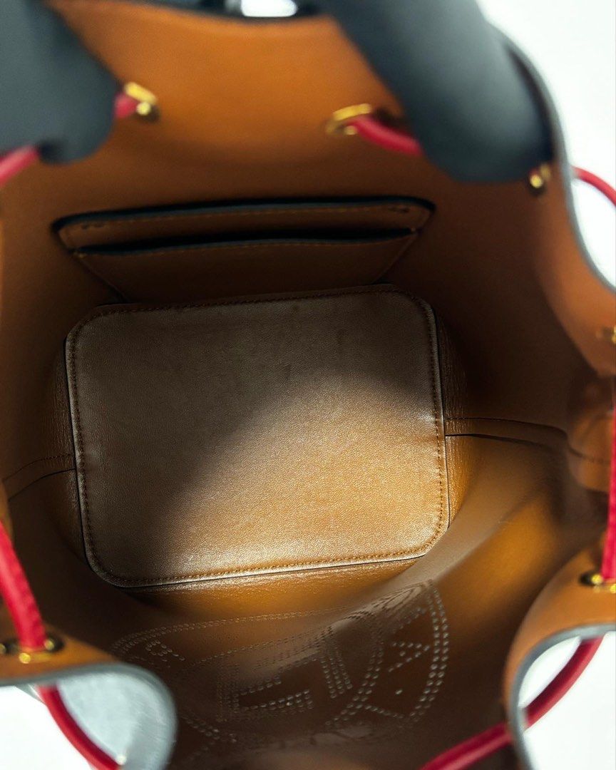 (PayNow$1090) Fendi Mon Tresor Bag